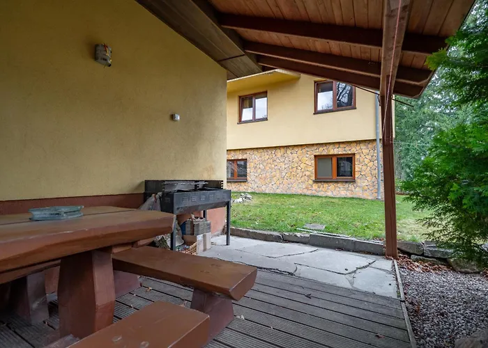 Pod Debem Pensión *